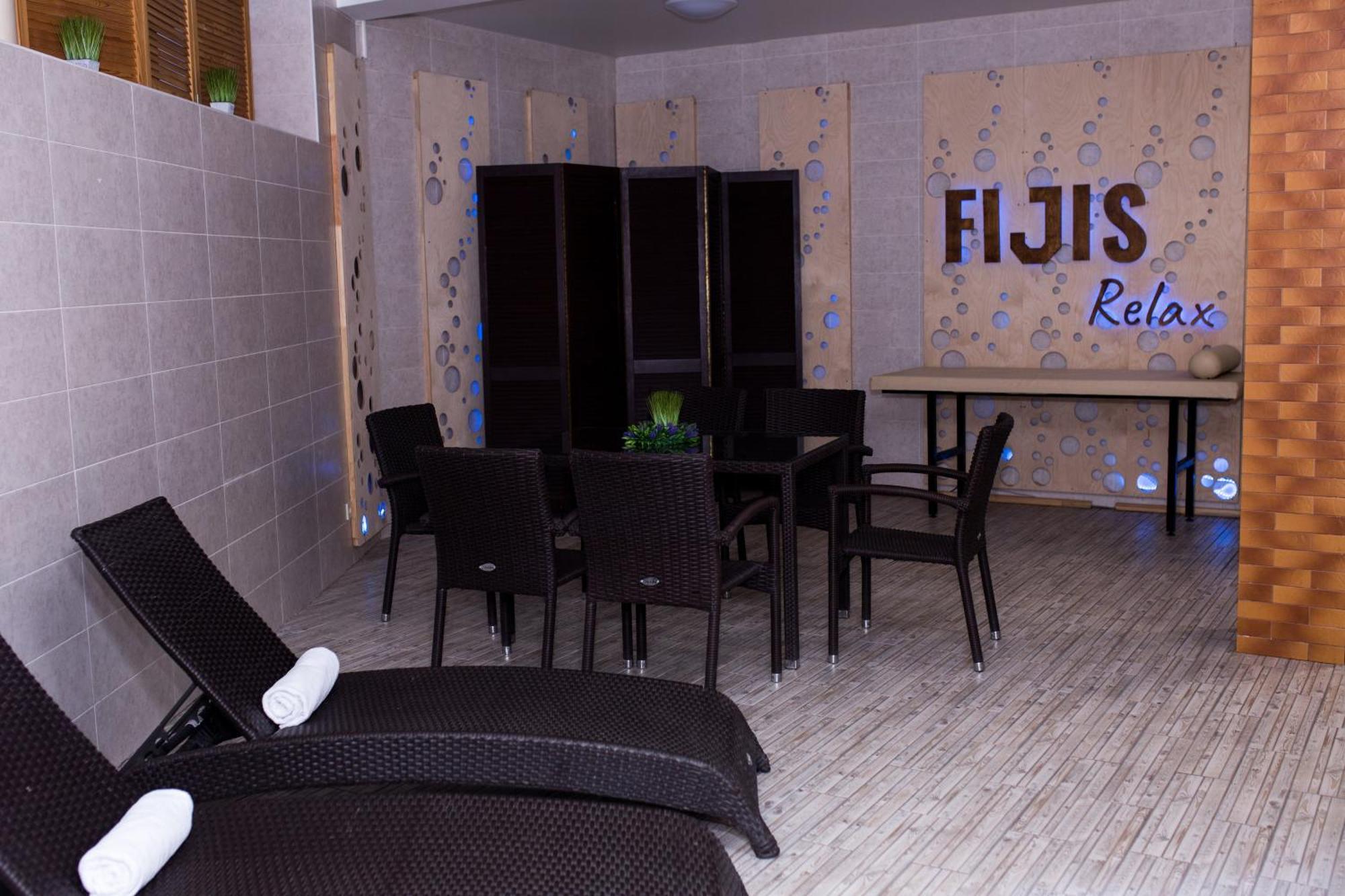 Ostrov River Club Novosëlovka エクステリア 写真